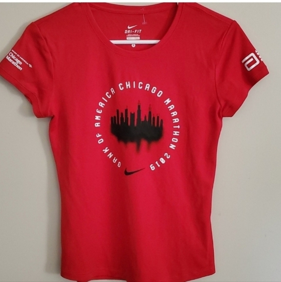 Chicago Nike dri-fit top women's size small s red white black short sleeve tee - Picture 1 of 8